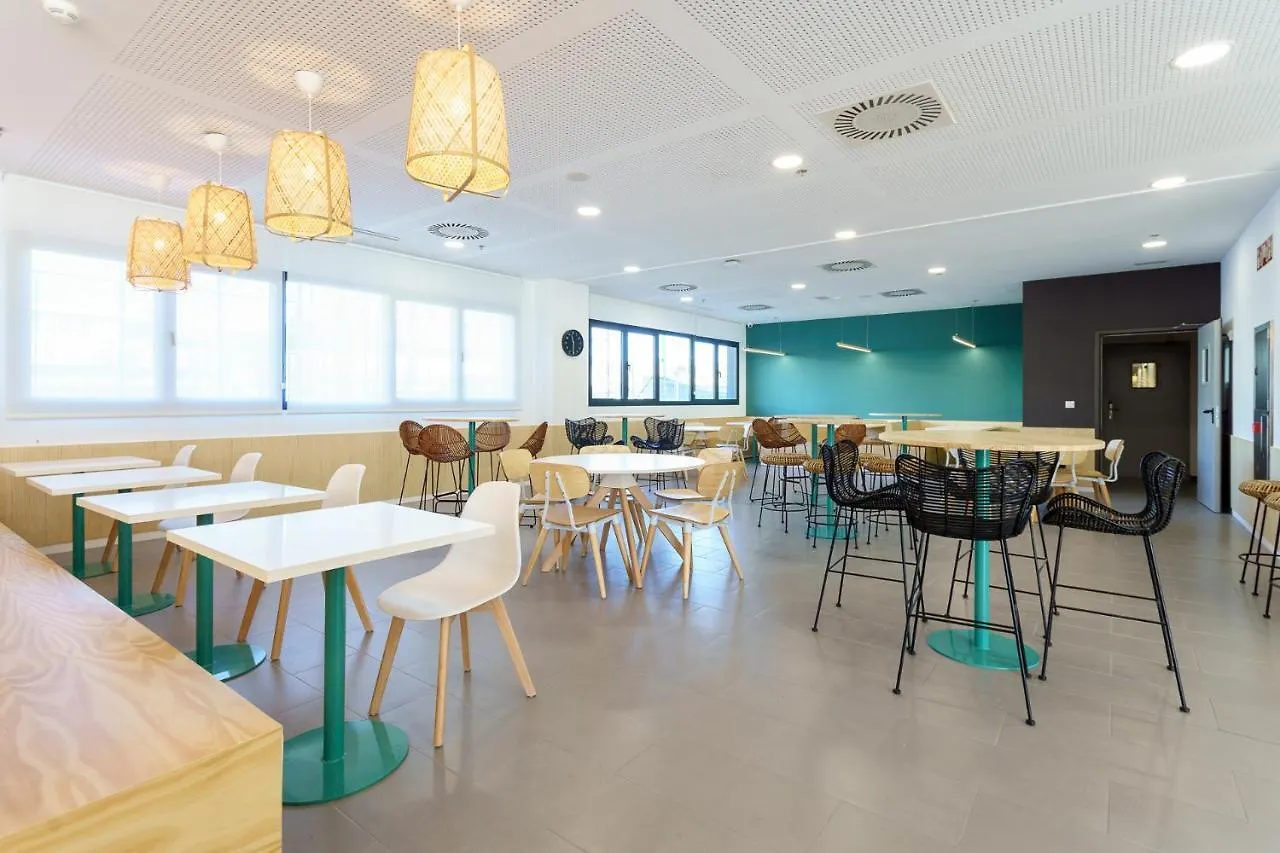 Residencia Universitaria Resa Campus Malaga 0*,